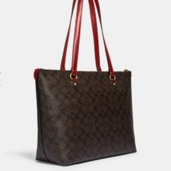 Coach Signature Gallery Tote - Picture 6 of 15